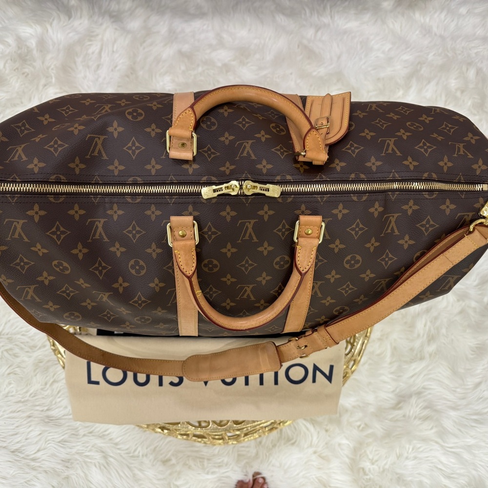 Louis Vuitton Keepall 55 - Luggage Bag. Comes with Dustbag only.